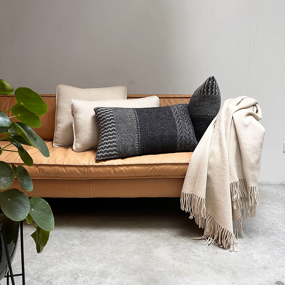 Malagoon cushion - Abbey White - 50x50cm recycled wool