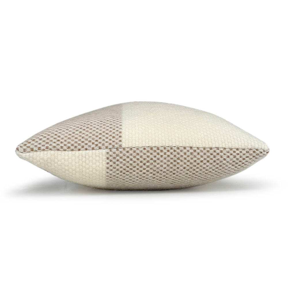 Malagoon Easy Nature cushion - beige - 35x60cm wool