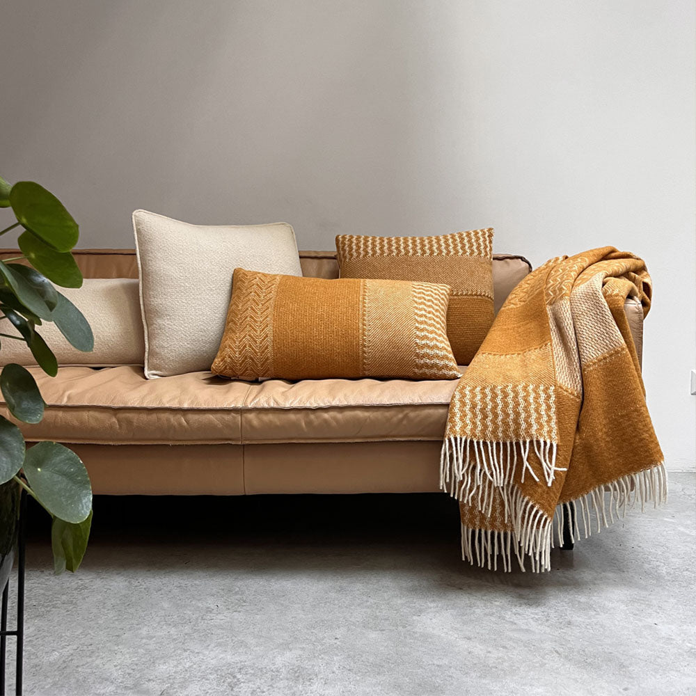 Malagoon Uptown throw - ochre - 140x200cm 100% wool