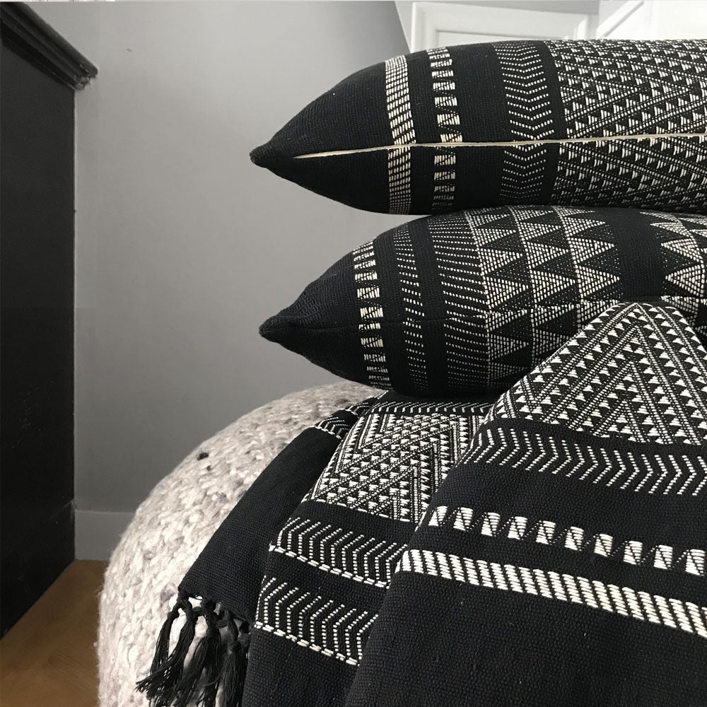 Malagoon cushion Native - black - 35x65cm 100% cotton