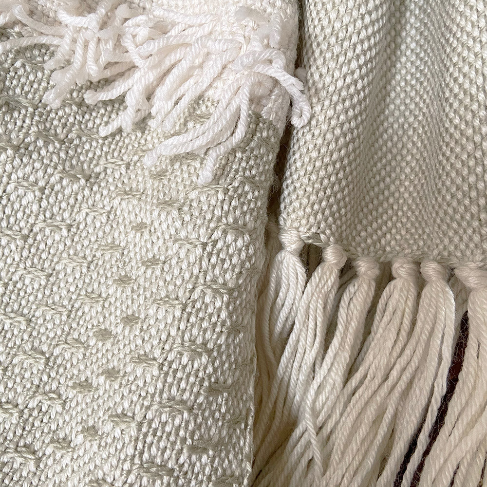 Malagoon throw Fringe - offwhite - 125x150cm 100% acrylic
