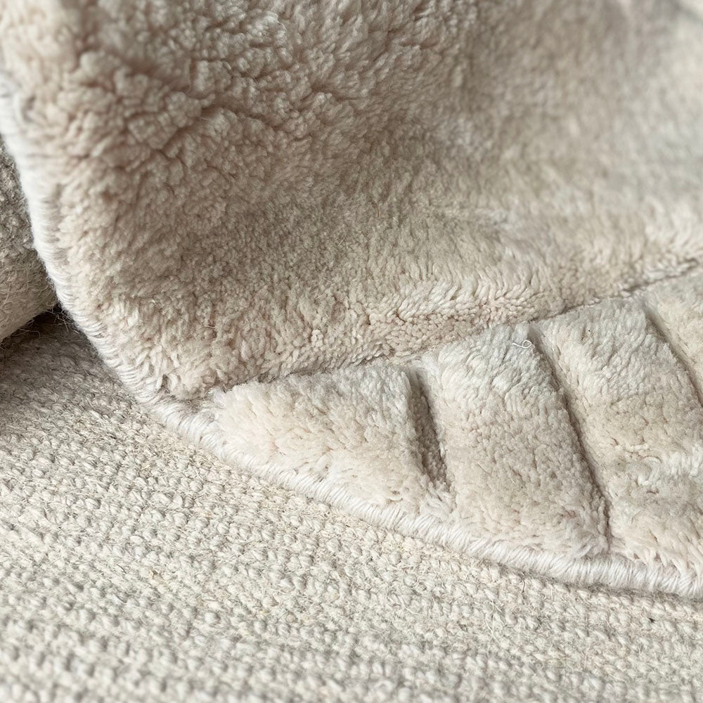 Malagoon rug Oval Funky - cream white - 157x238cm 100% wool